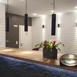 Rheinmetropole Otel