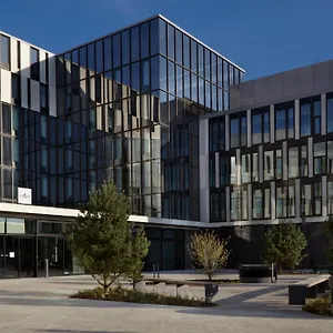 Candlewood Suites Duesseldorf Airport By Ihg Hotel apartamentowy